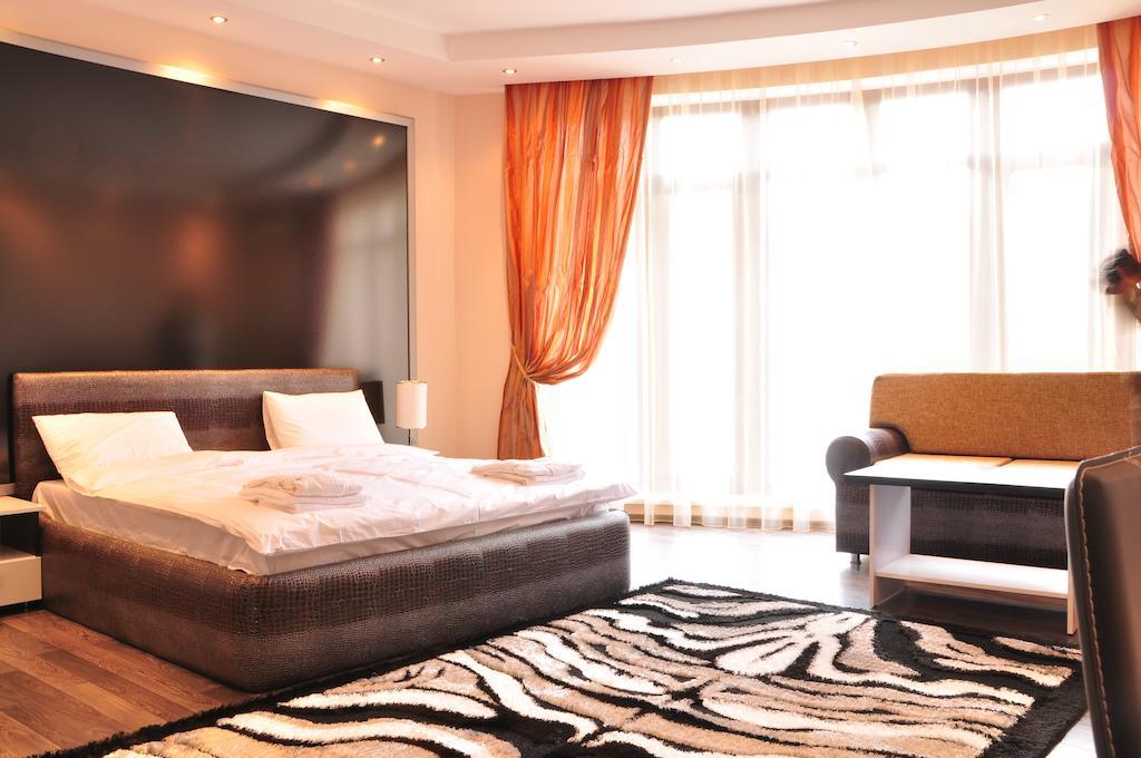 Imperial Hotel Кишинёв Экстерьер фото
